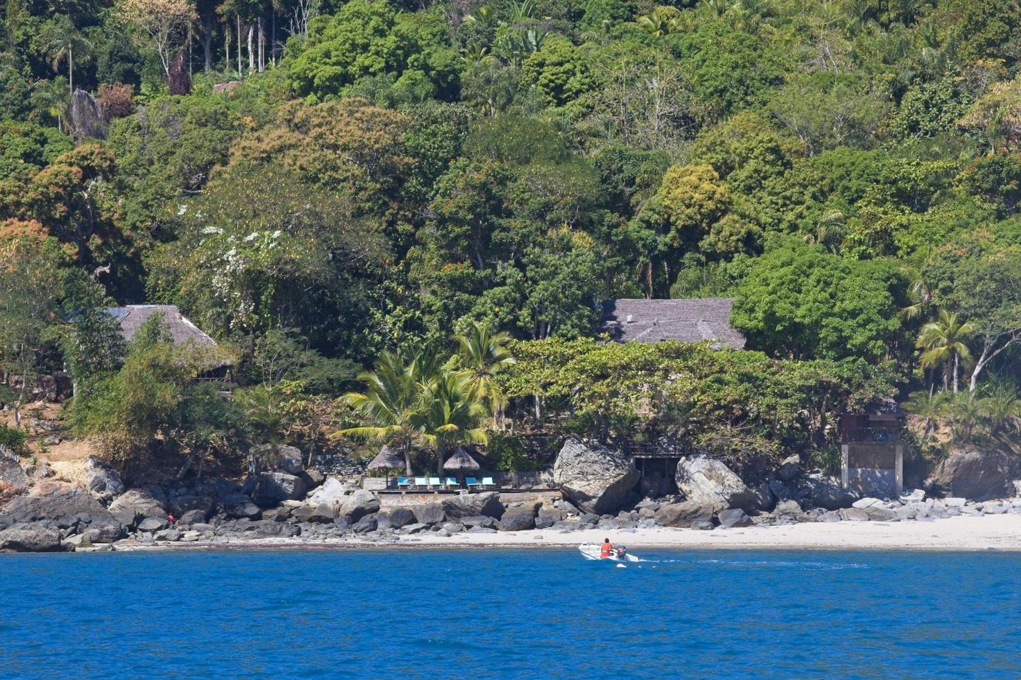 Nosy Komba Lodge Bagian luar foto